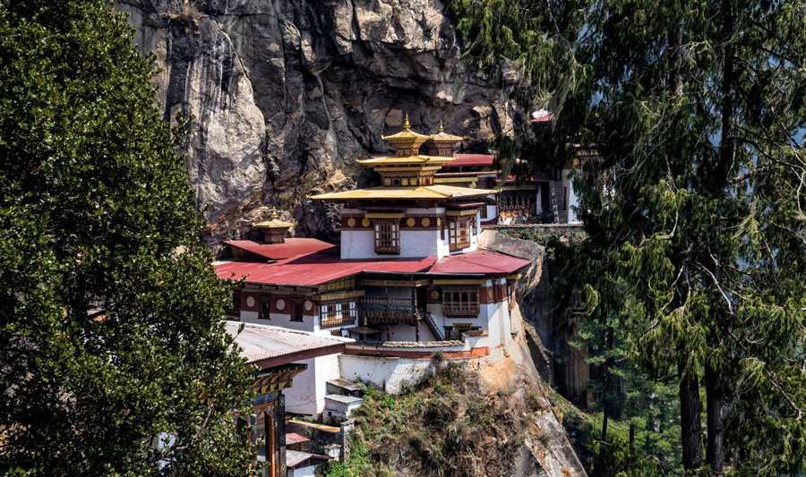 Explore Bhutan Luxury